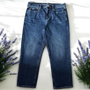 💟American Eagle Outfitters Women's Dark Blue Cropped Jeans